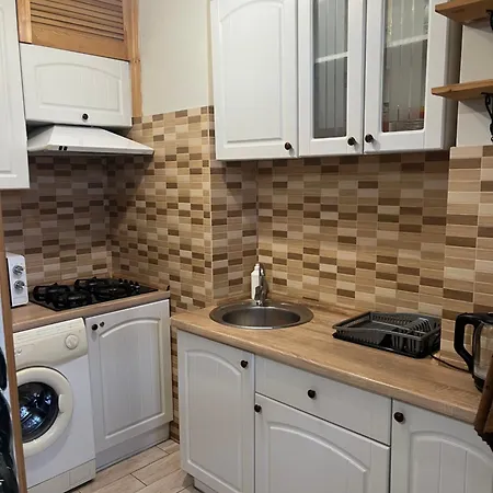 On Kulisha Street Near The Opera House Апартаменти